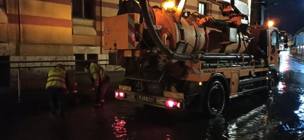 Usljed obilnih kišnih padavina: MNOGO INTERVENCIJA NA TERENU