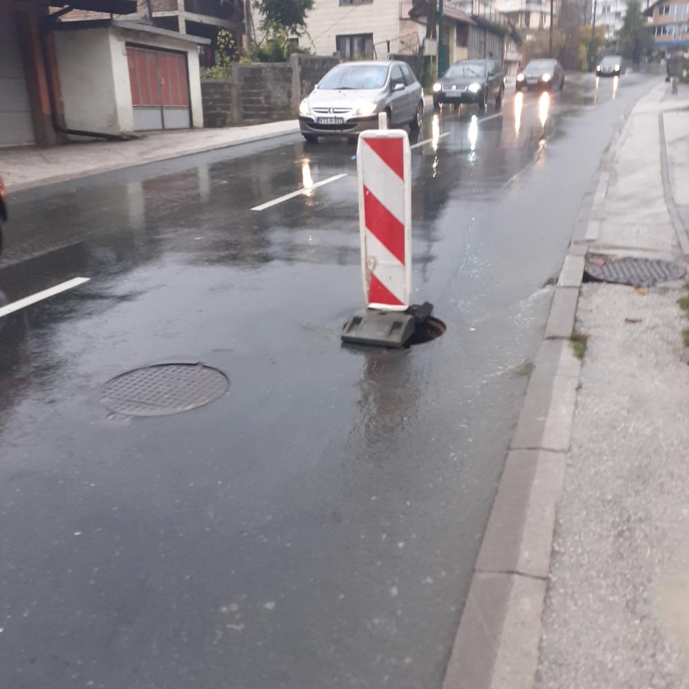 Usljed obilnih kišnih padavina: MNOGO INTERVENCIJA NA TERENU