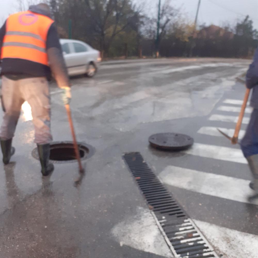 Usljed obilnih kišnih padavina: MNOGO INTERVENCIJA NA TERENU