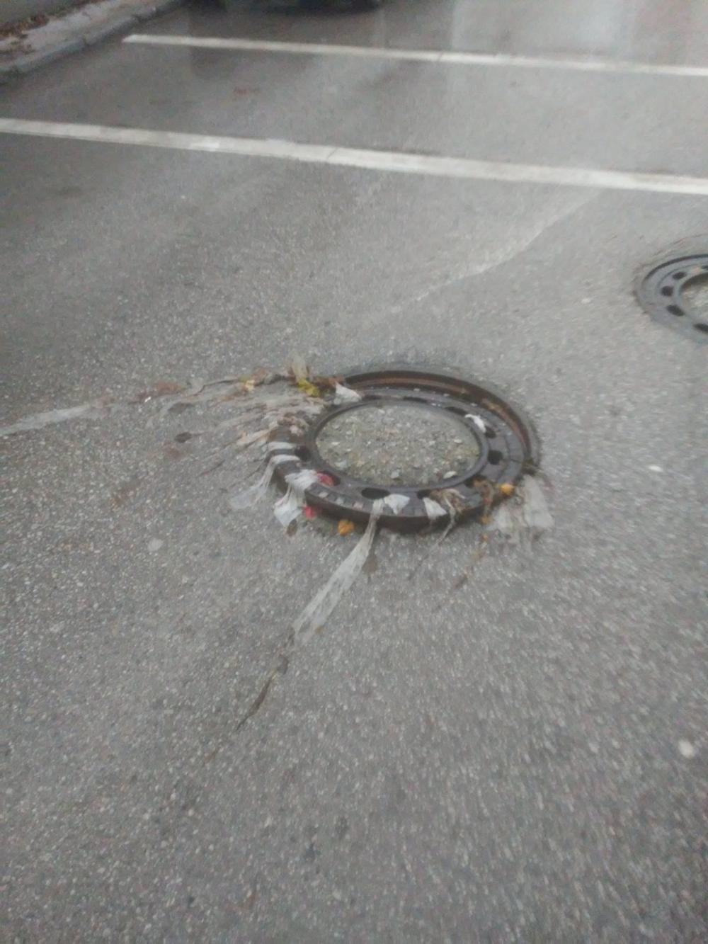 Služba održavanja kanalizacione mreže i objekata: RADOVI NA KANALIZACIONOJ MREŽI