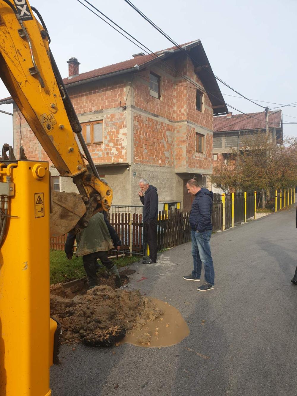 Služba za održavanje vodovodne mreže i objekata:  RADOVI NA VODOVODNOJ MREŽI