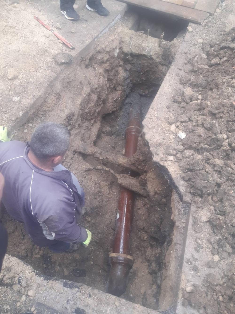 Služba održavanja kanalizacione mreže i objekata: RADOVI NA KANALIZACIONOJ MREŽI