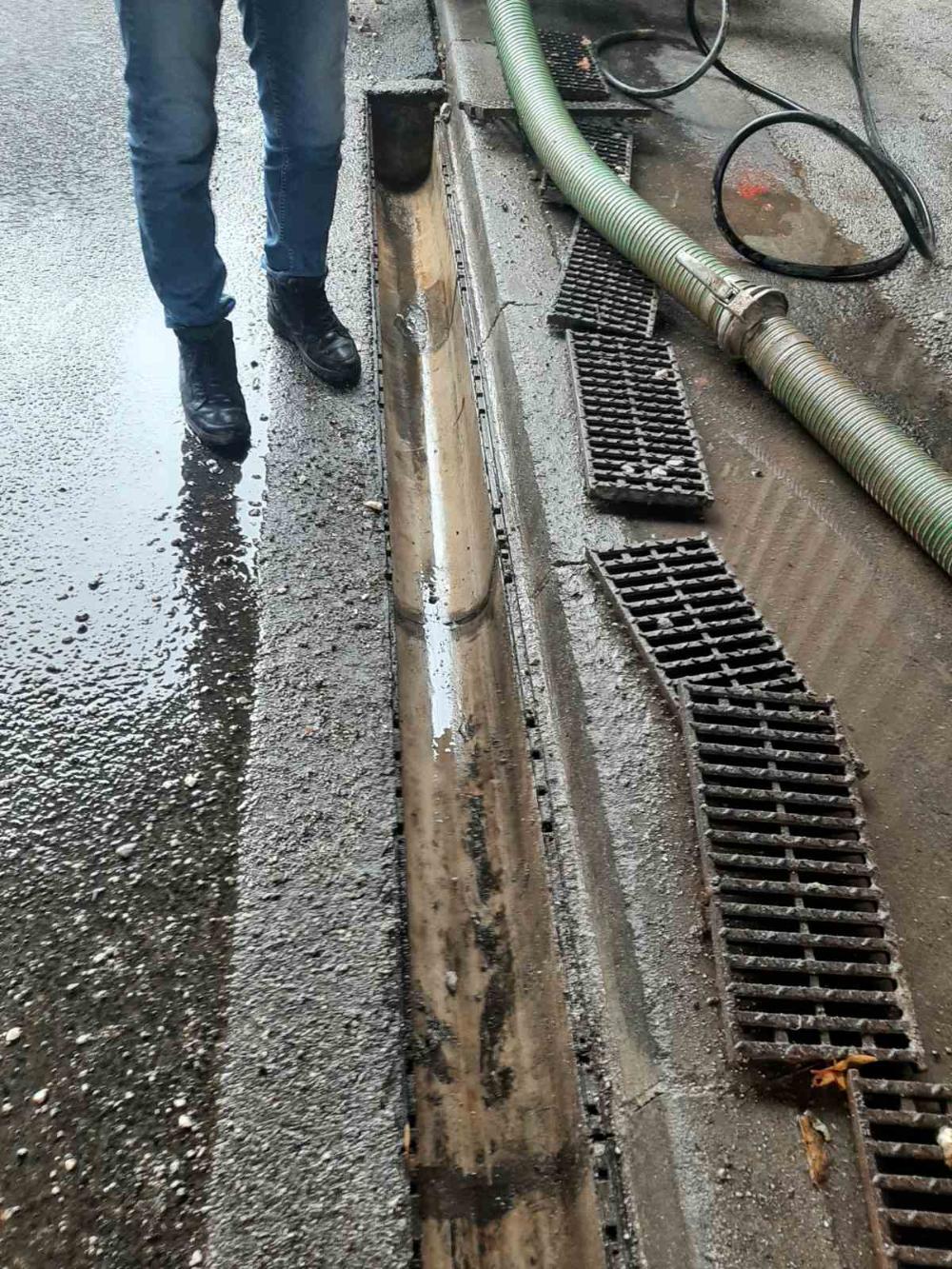 Služba održavanja kanalizacione mreže i objekata: RADOVI NA KANALIZACIONOJ MREŽI