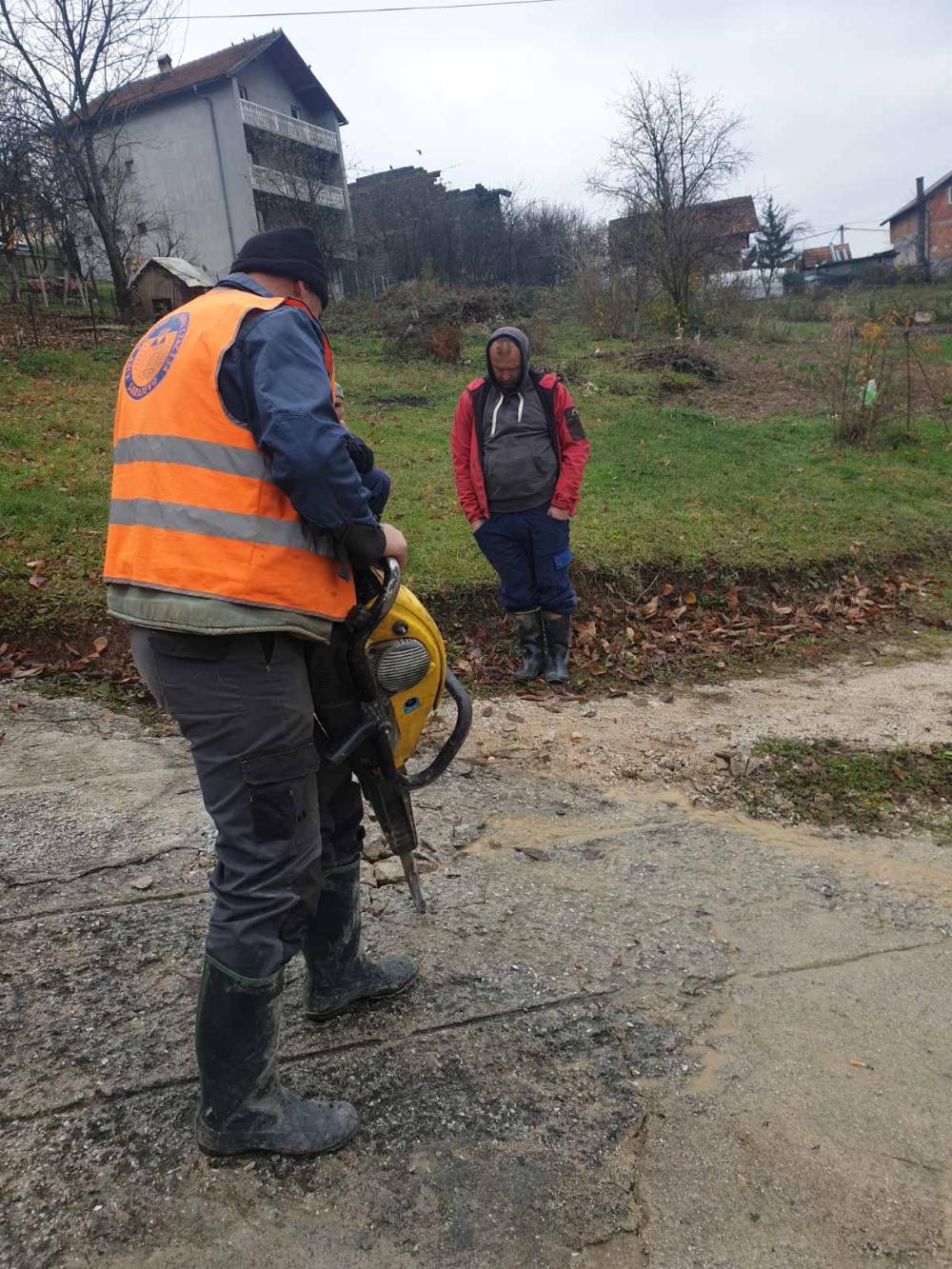 Služba za održavanje vodovodne mreže i objekata:  RADOVI NA VODOVODNOJ MREŽI