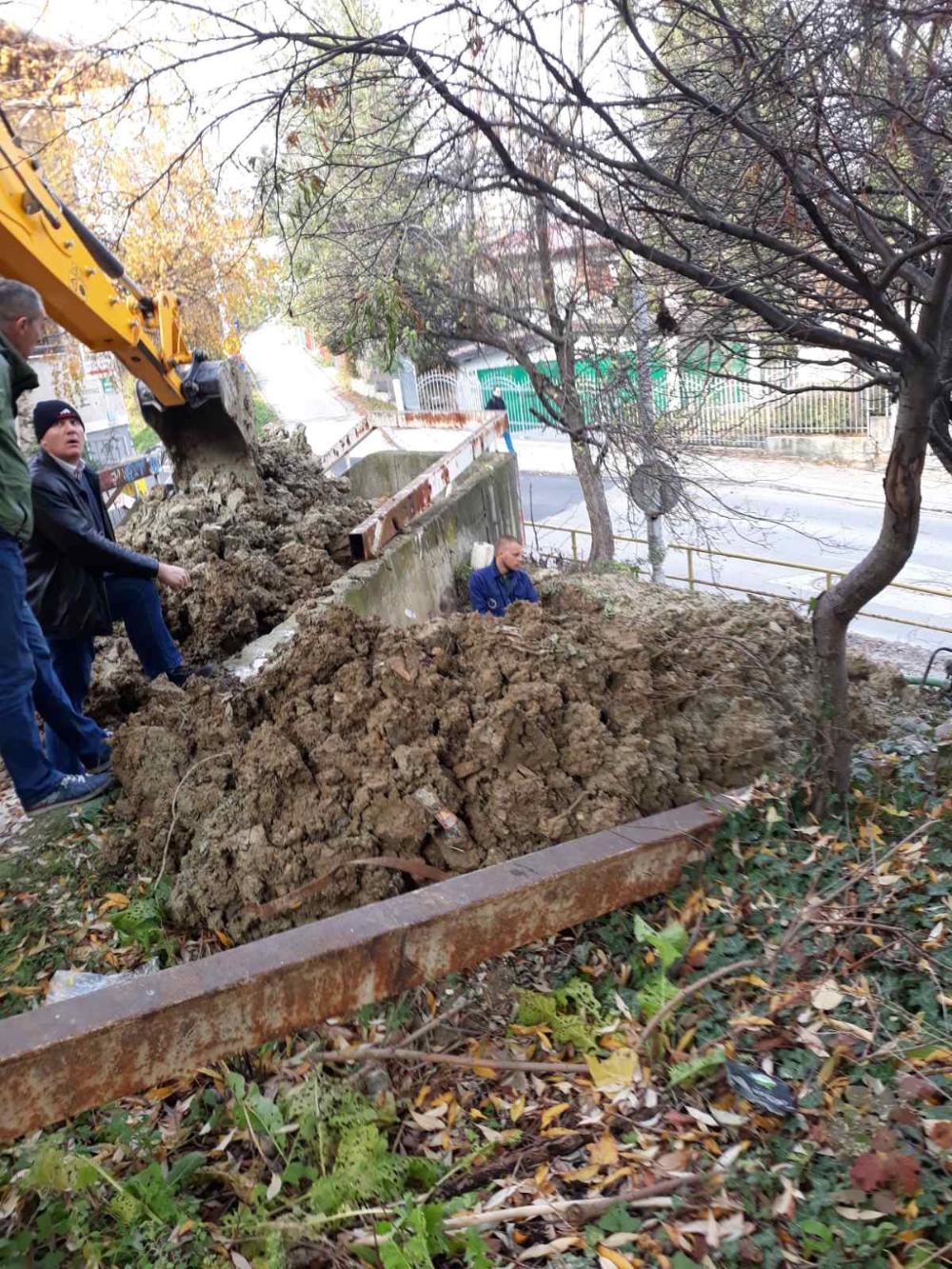 Služba za održavanje vodovodne mreže i objekata:  RADOVI NA VODOVODNOJ MREŽI