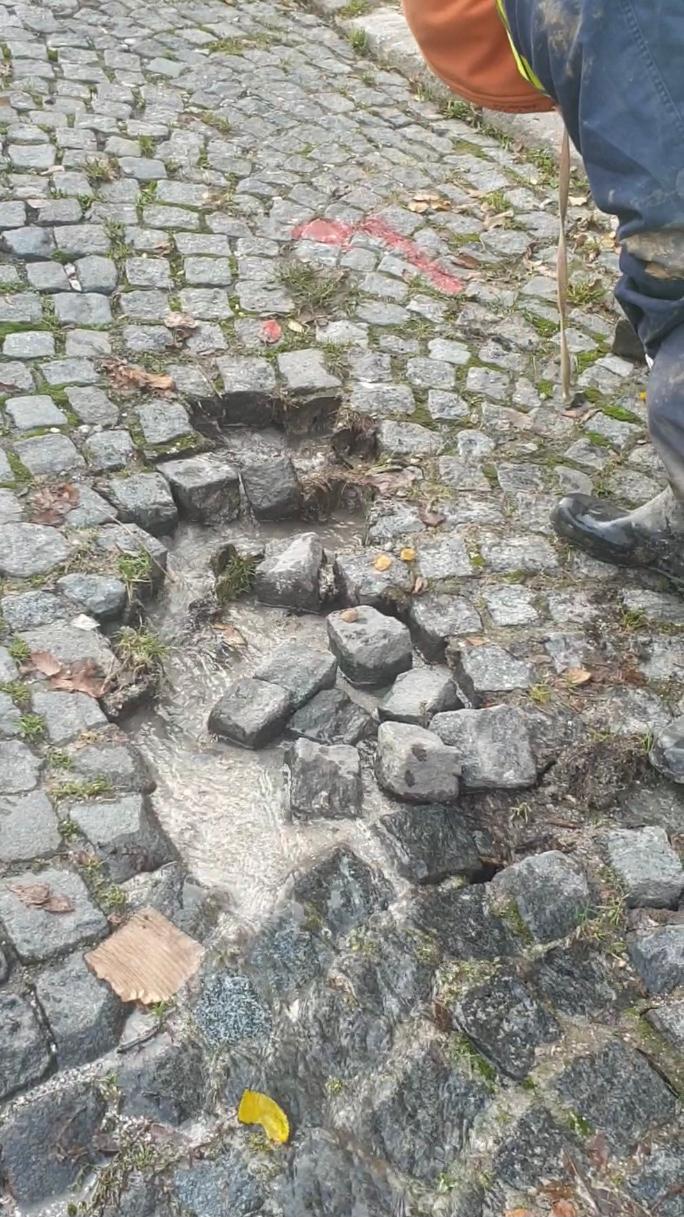 Služba za održavanje vodovodne mreže i objekata:  RADOVI NA VODOVODNOJ MREŽI