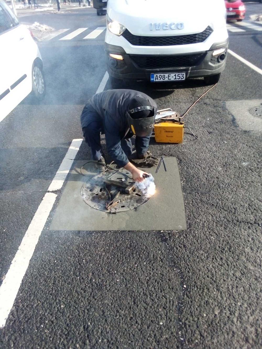 Služba održavanja kanalizacione mreže i objekata:  RADOVI NA KANALIZACIONOJ MREŽI