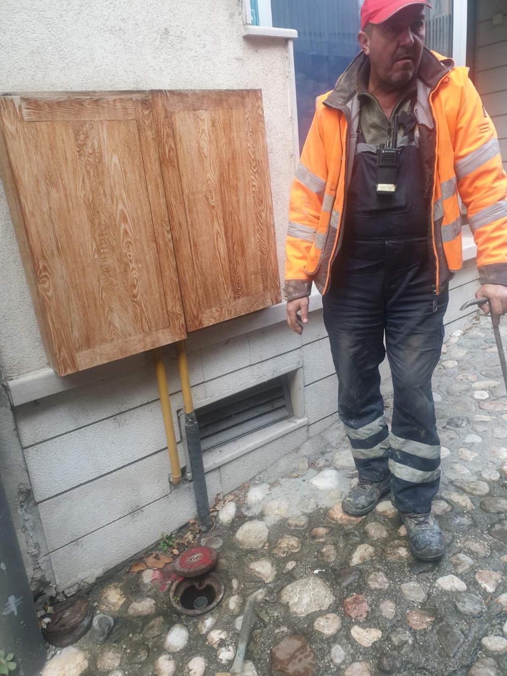 Služba za održavanje vodovodne mreže i objekata:  RADOVI NA VODOVODNOJ MREŽI