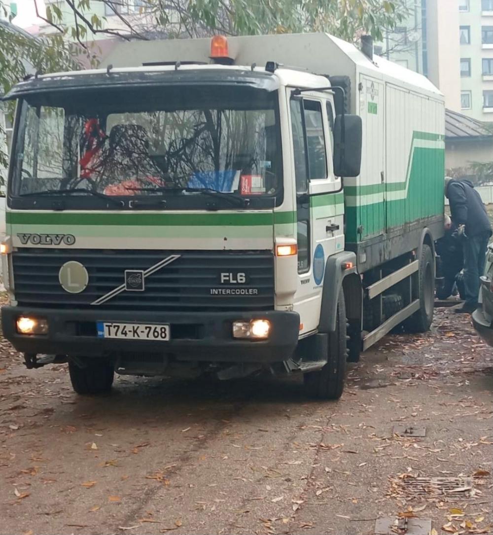 Služba održavanja kanalizacione mreže i objekata:  RADOVI NA KANALIZACIONOJ MREŽI