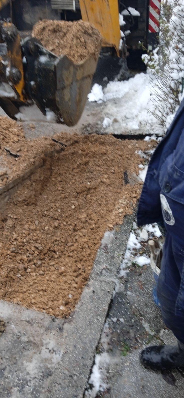 Služba održavanja kanalizacione mreže i objekata:  RADOVI NA KANALIZACIONOJ MREŽI