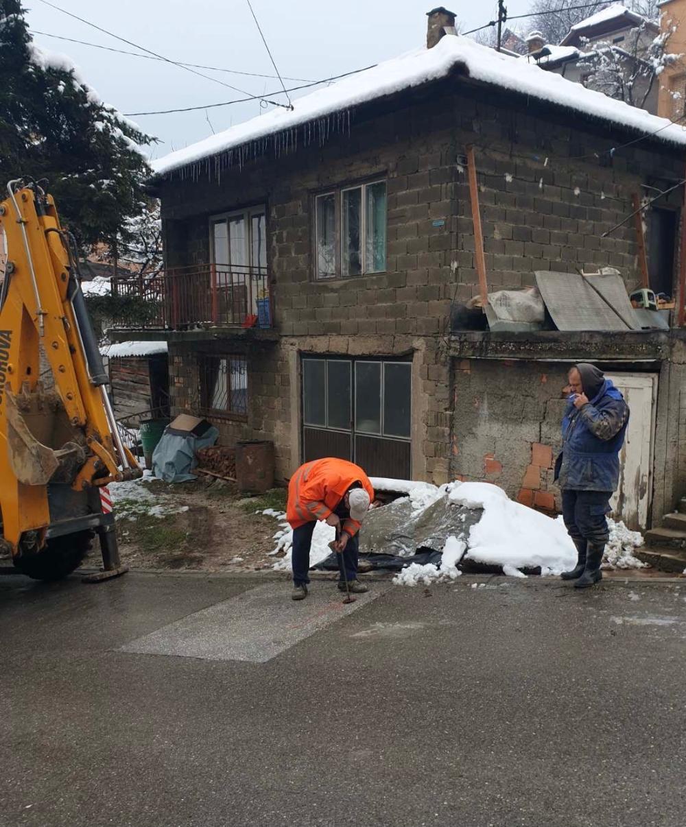 Služba za održavanje vodovodne mreže i objekata:  RADOVI NA VODOVODNOJ MREŽI