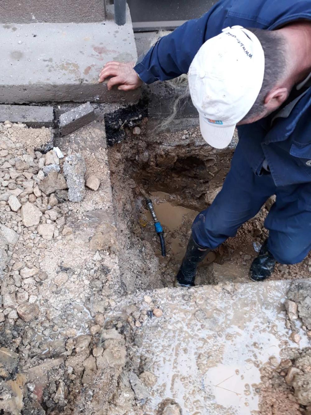 Služba za održavanje vodovodne mreže i objekata:  RADOVI NA VODOVODNOJ MREŽI