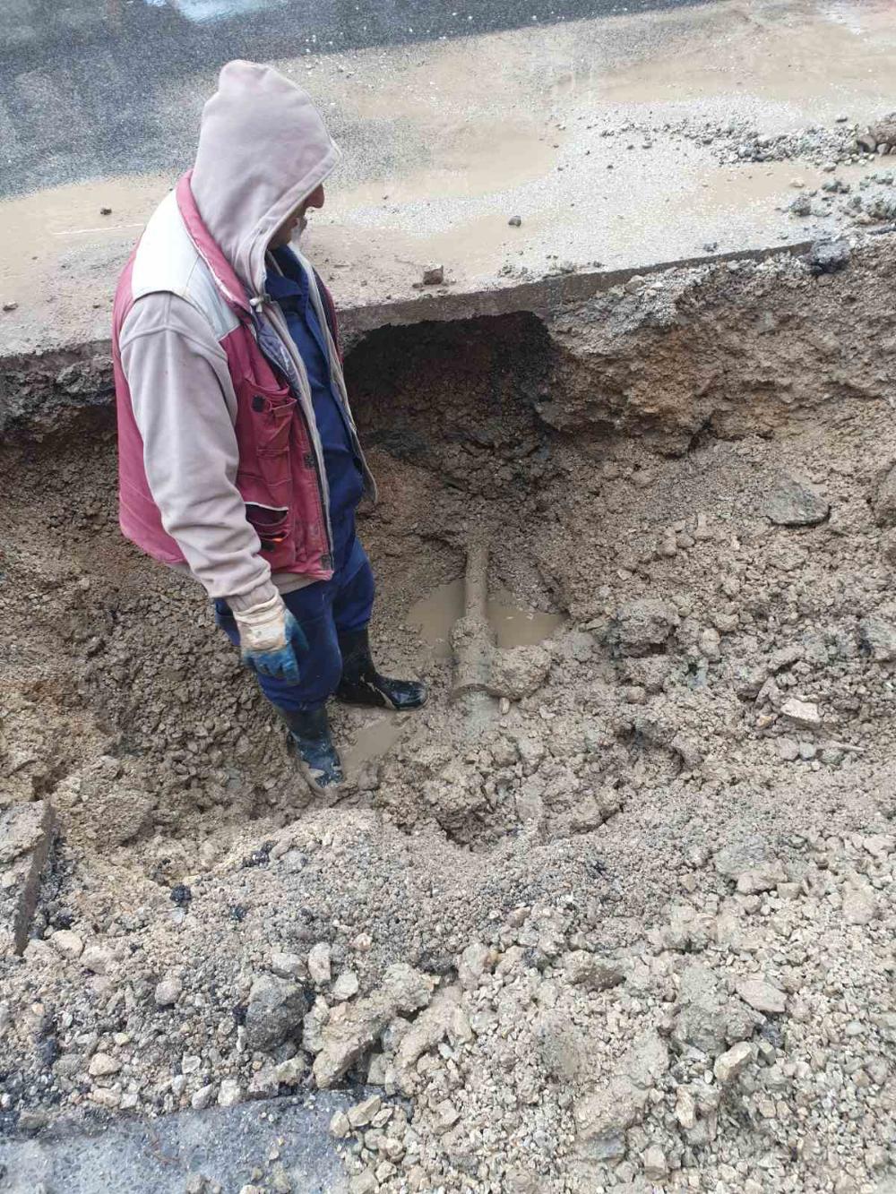 Služba za održavanje vodovodne mreže i objekata:  RADOVI NA VODOVODNOJ MREŽI