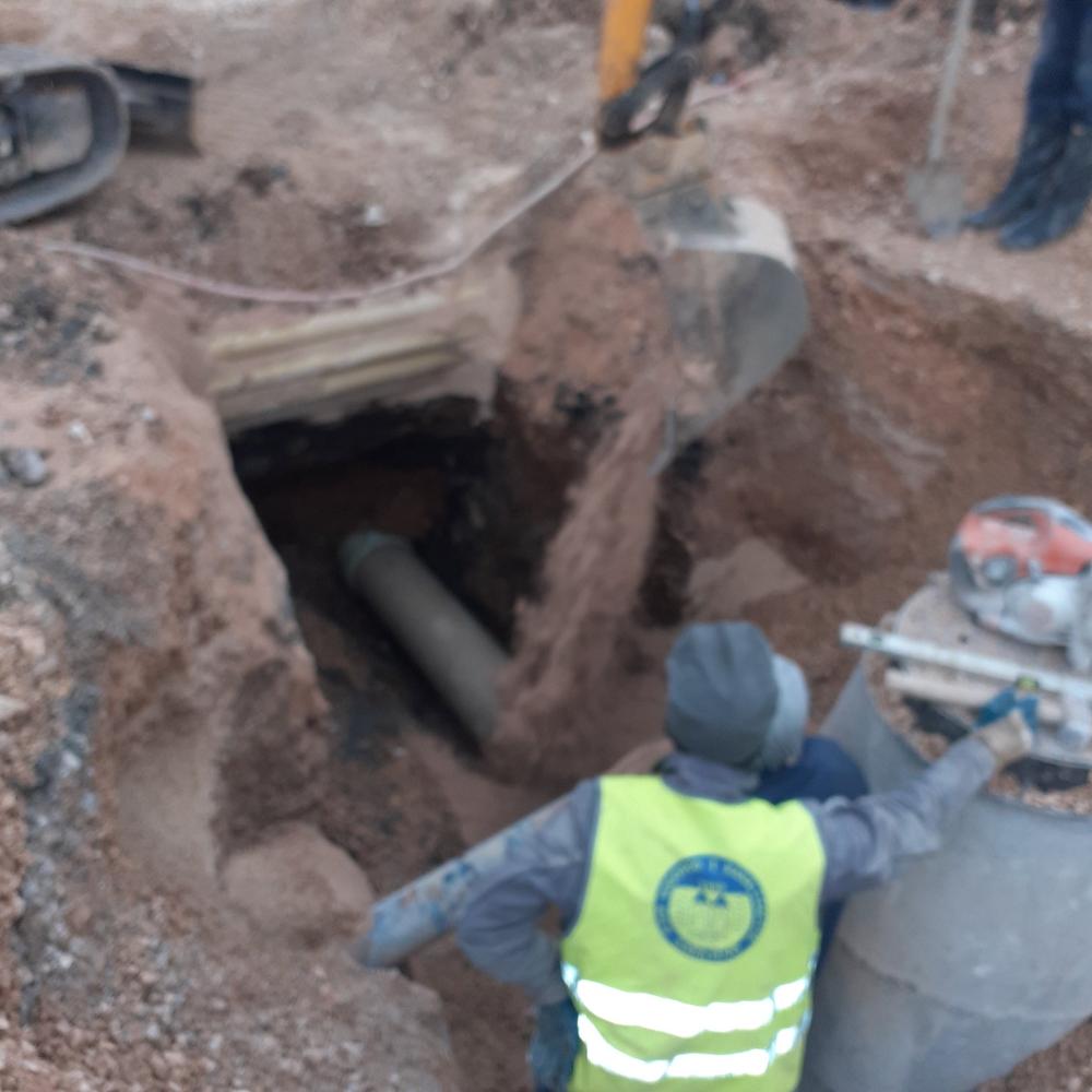 Služba održavanja kanalizacione mreže i objekata:  RADOVI NA KANALIZACIONOJ MREŽI
