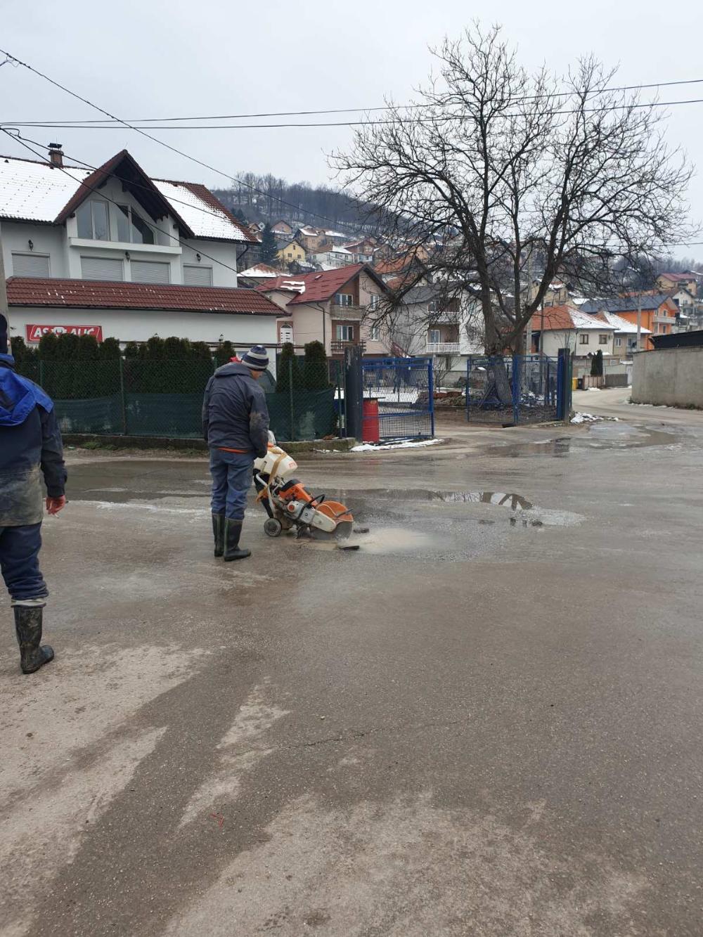 Služba za održavanje vodovodne mreže i objekata:  RADOVI NA VODOVODNOJ MREŽI