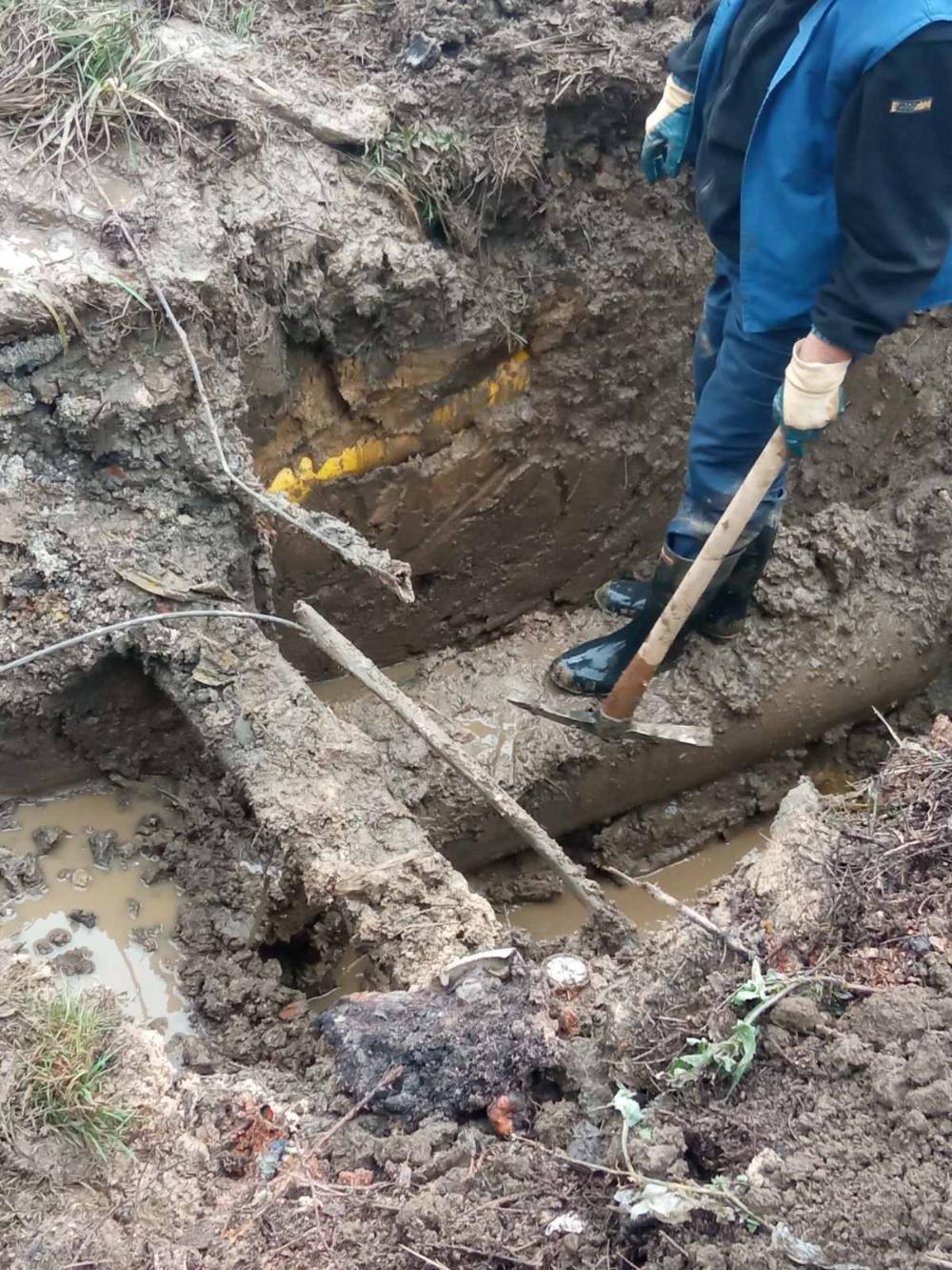 Služba za održavanje vodovodne mreže i objekata:  RADOVI NA VODOVODNOJ MREŽI