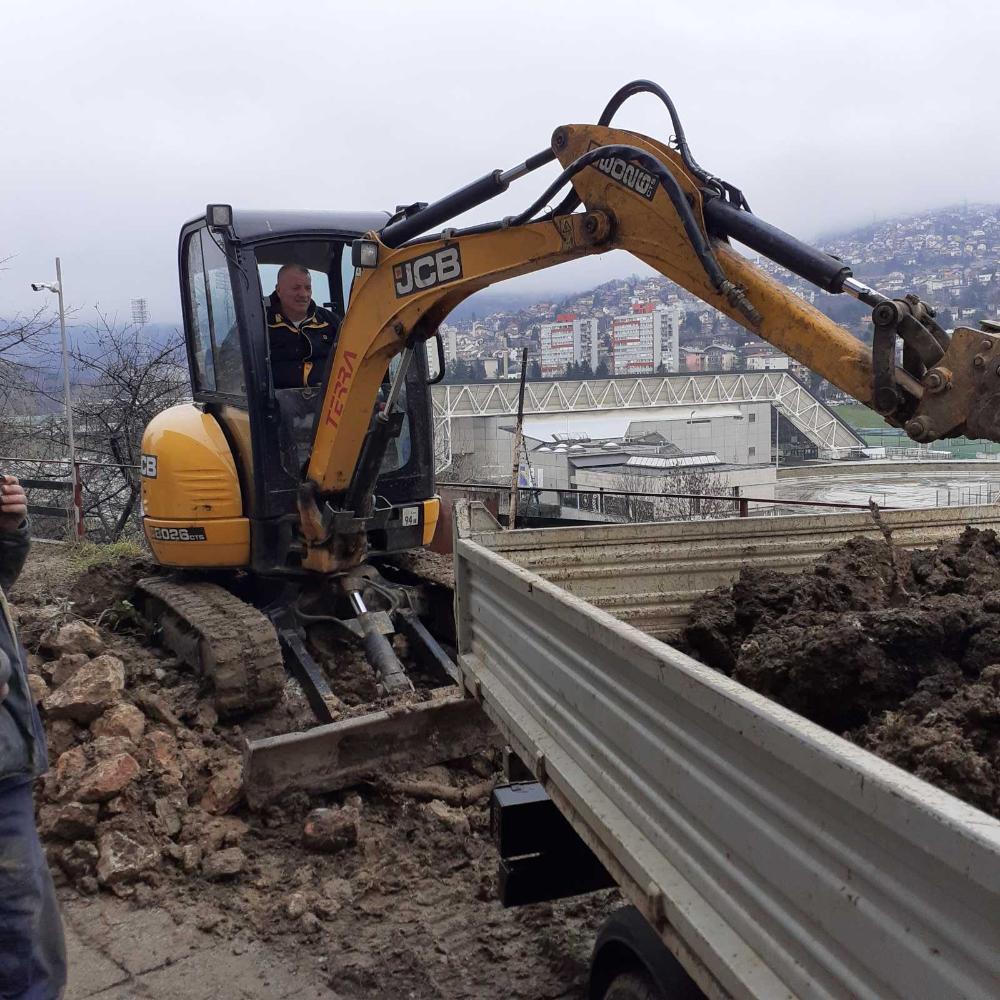 Služba održavanja kanalizacione mreže i objekata: RADOVI NA KANALIZACIONOJ MREŽI