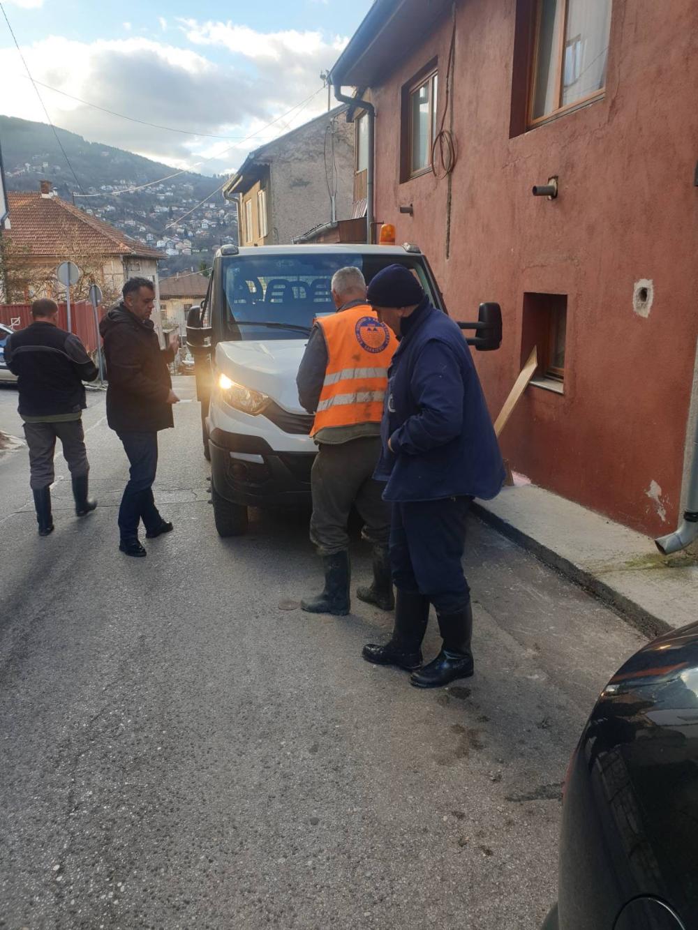 Služba za održavanje vodovodne mreže i objekata:  RADOVI NA VODOVODNOJ MREŽI