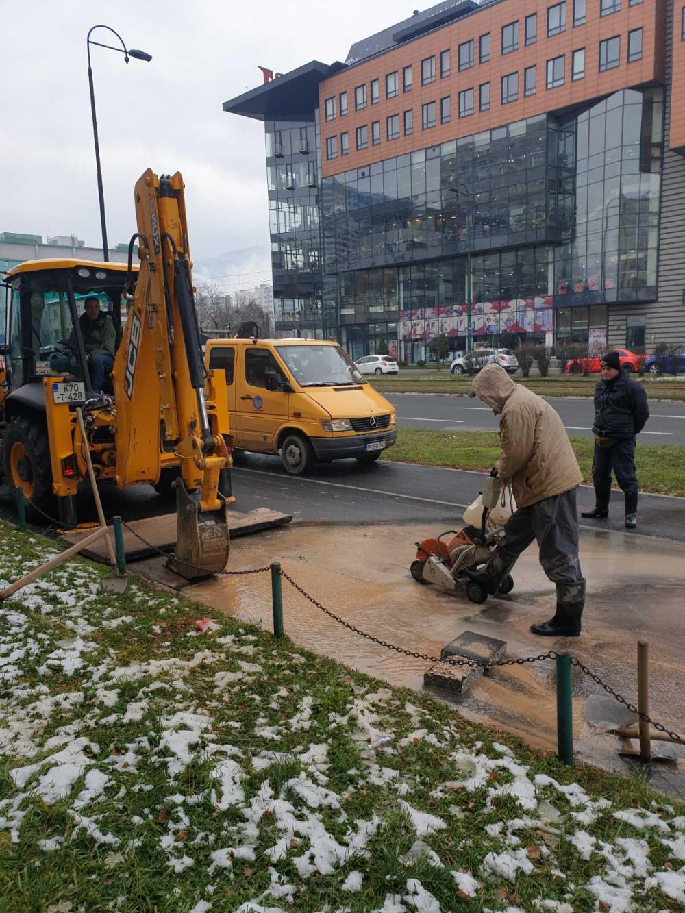 Služba za održavanje vodovodne mreže i objekata: POPRAVKE KVAROVA NA VODOVODNOJ MREŽI