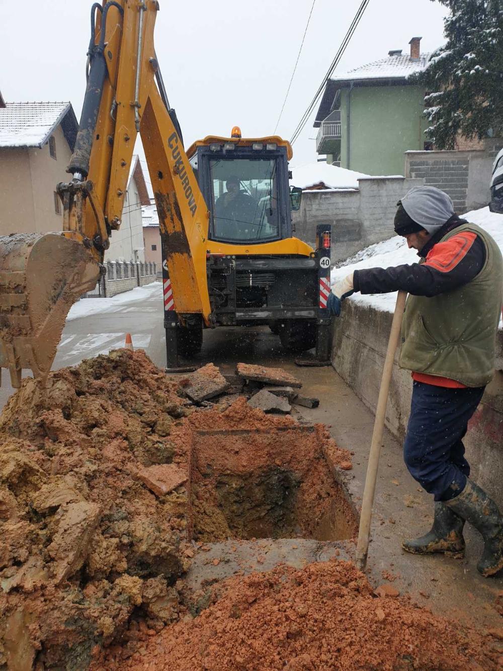 Služba za održavanje vodovodne mreže i objekata:  RADOVI NA VODOVODNOJ MREŽI