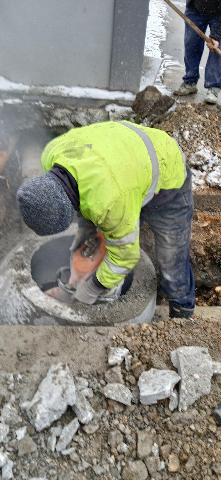 Služba održavanja kanalizacione mreže i objekata: RADOVI NA KANALIZACIONOJ MREŽI