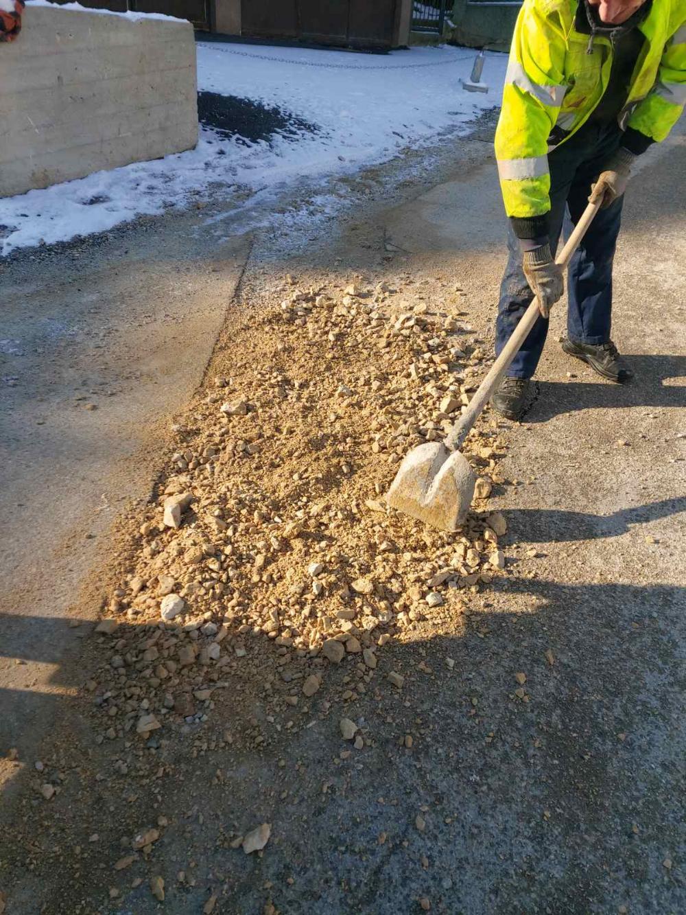 Služba održavanja kanalizacione mreže i objekata: RADOVI NA KANALIZACIONOJ MREŽI