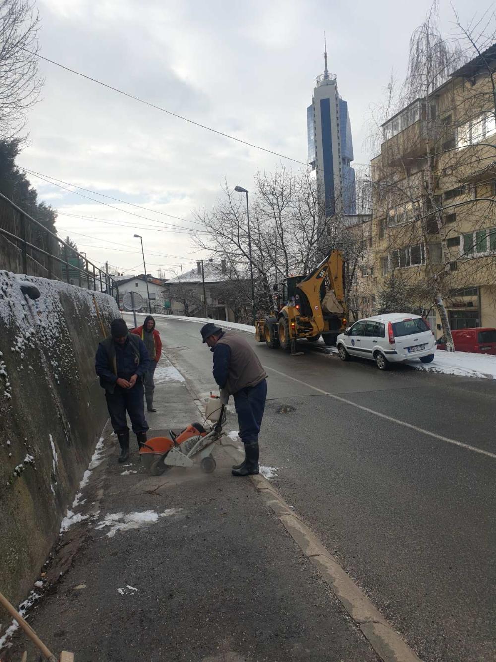 Služba za održavanje vodovodne mreže i objekata:  RADOVI NA VODOVODNOJ MREŽI