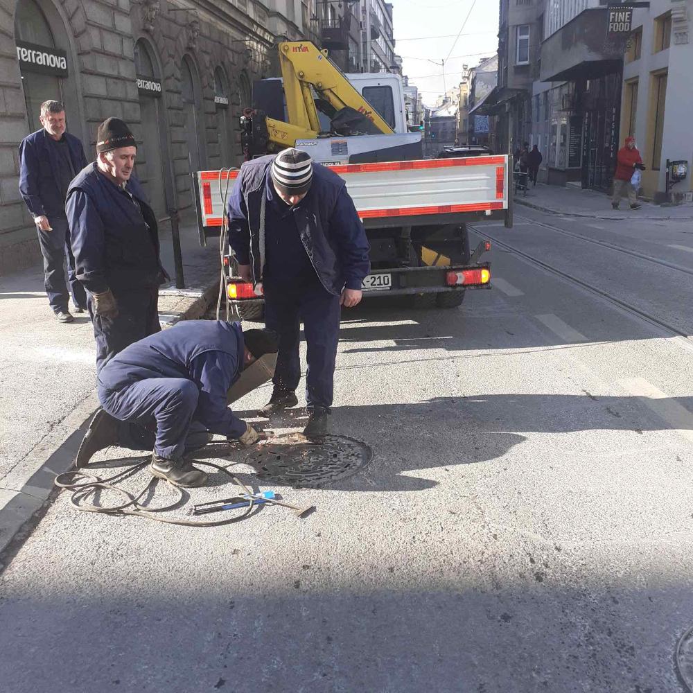 Služba održavanja kanalizacione mreže i objekata: RADOVI NA KANALIZACIONOJ MREŽI