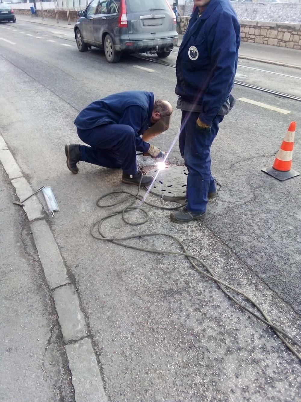 Služba održavanja kanalizacione mreže i objekata: RADOVI NA KANALIZACIONOJ MREŽI