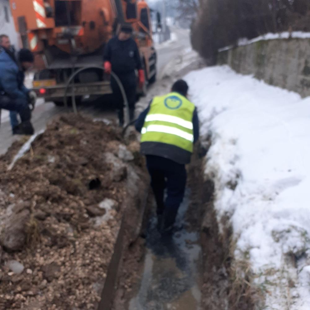 Služba održavanja kanalizacione mreže i objekata: RADOVI NA KANALIZACIONOJ MREŽI