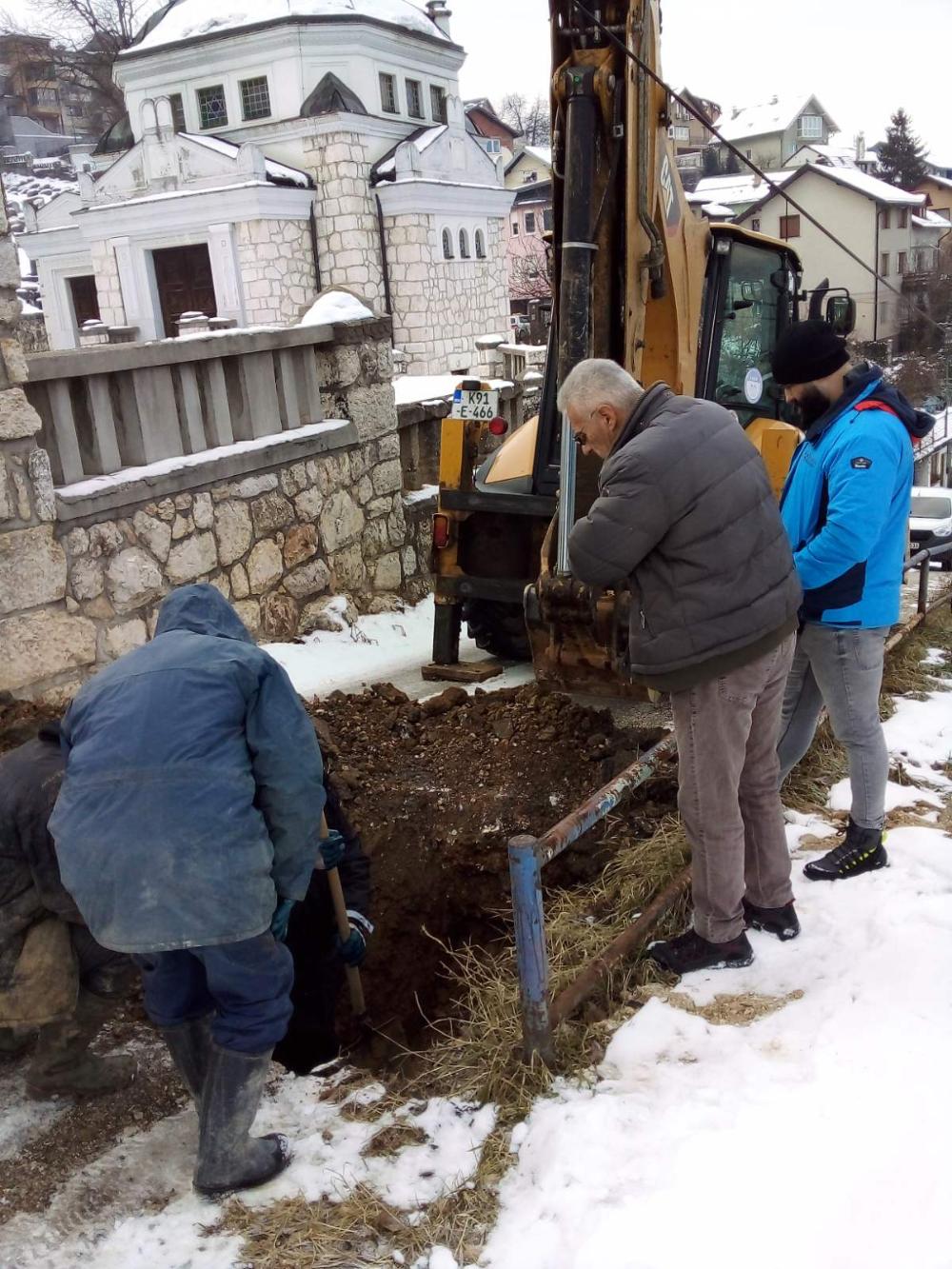 Služba za održavanje vodovodne mreže i objekata:  RADOVI NA VODOVODNOJ MREŽI