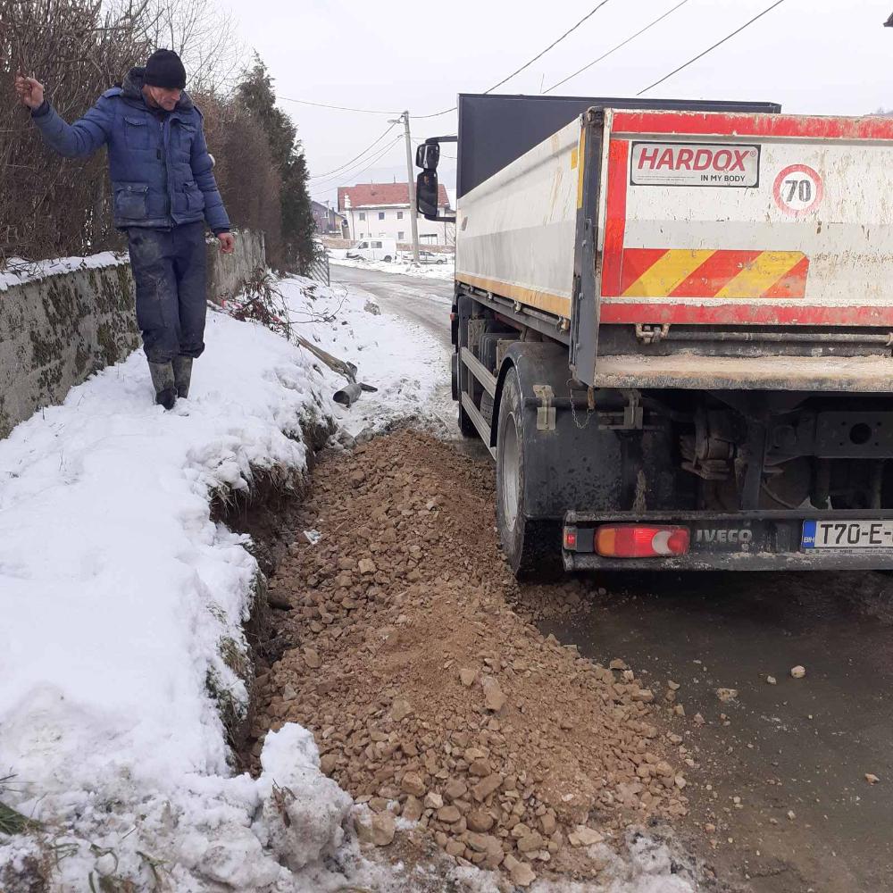 Služba održavanja kanalizacione mreže i objekata: RADOVI NA KANALIZACIONOJ MREŽI