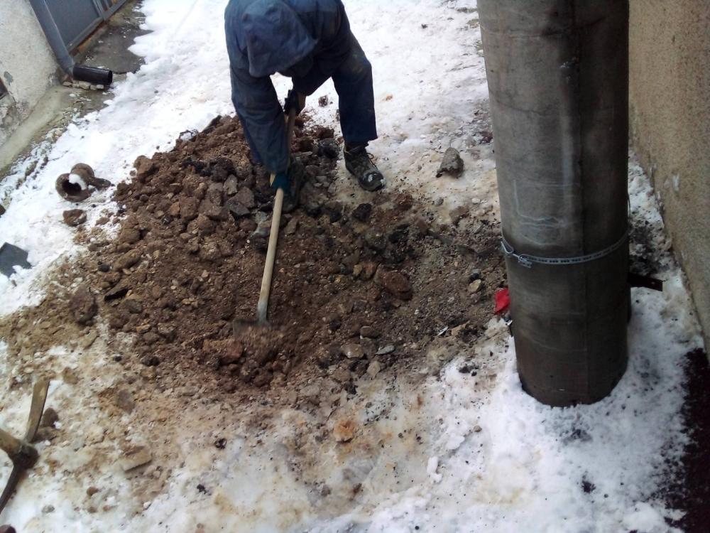 Služba za održavanje vodovodne mreže i objekata:  RADOVI NA VODOVODNOJ MREŽI