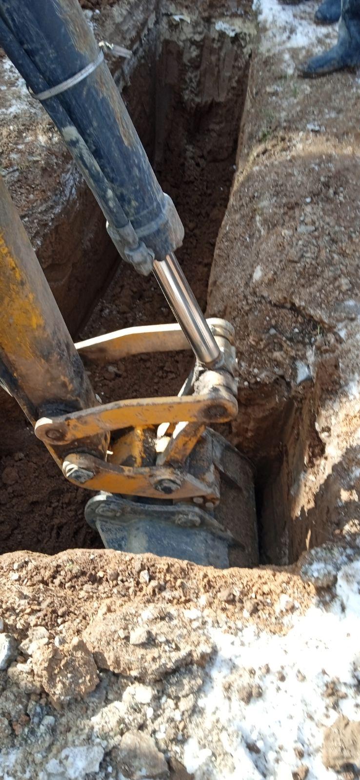 Služba održavanja kanalizacione mreže i objekata: IZRADA FEKALNIH PRIKLJUČAKA