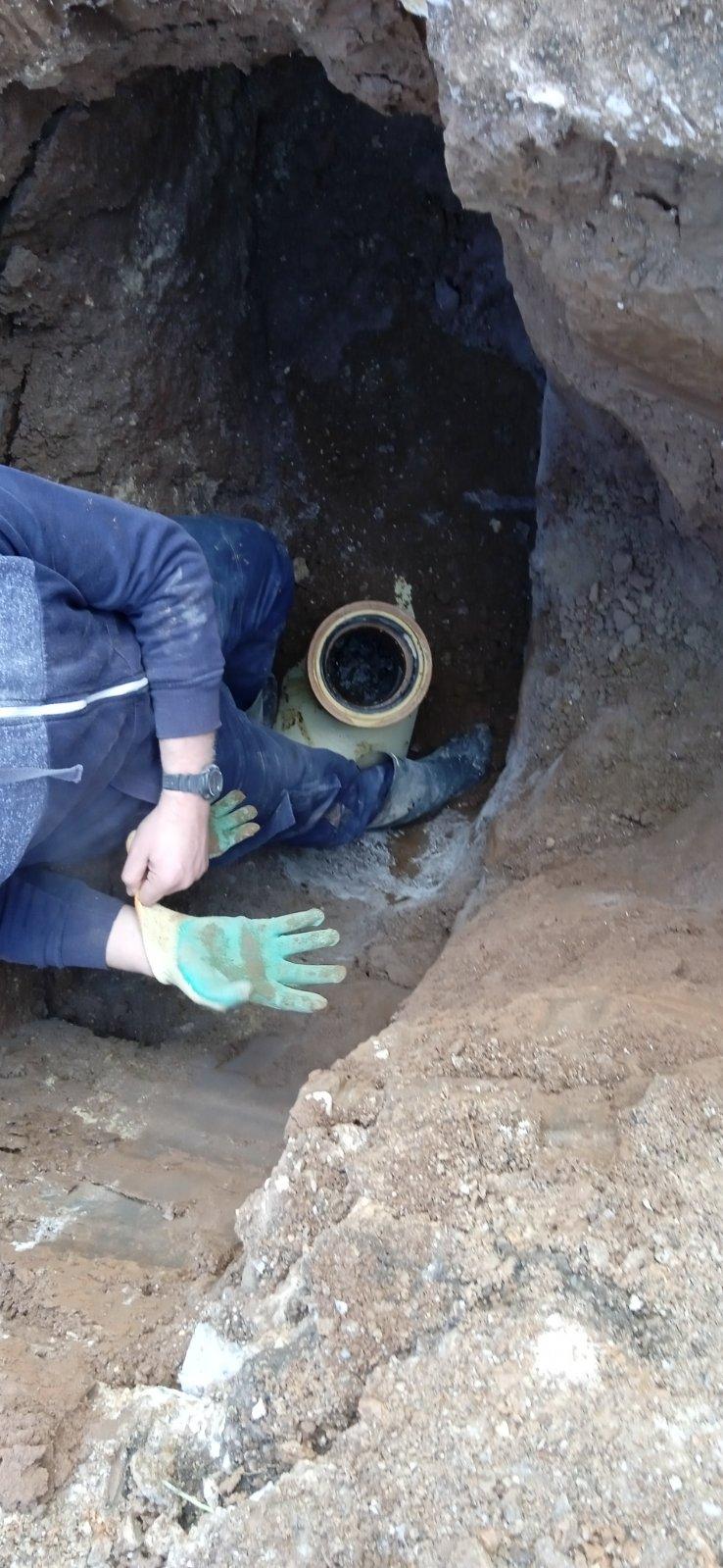 Služba održavanja kanalizacione mreže i objekata: IZRADA FEKALNIH PRIKLJUČAKA