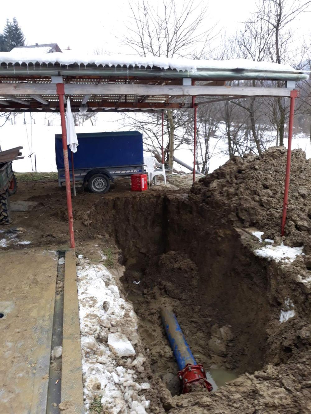 Služba za održavanje vodovodne mreže i objekata:  RADOVI NA VODOVODNOJ MREŽI