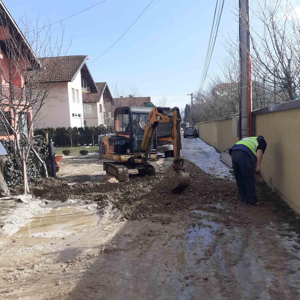 Služba održavanja kanalizacione mreže i objekata: RADOVI NA KANALIZACIONOJ MREŽI