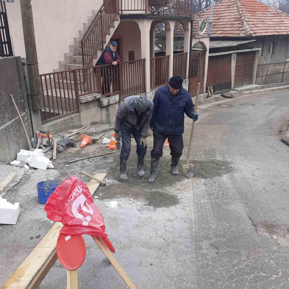 Služba održavanja kanalizacione mreže i objekata: RADOVI NA KANALIZACIONOJ MREŽI
