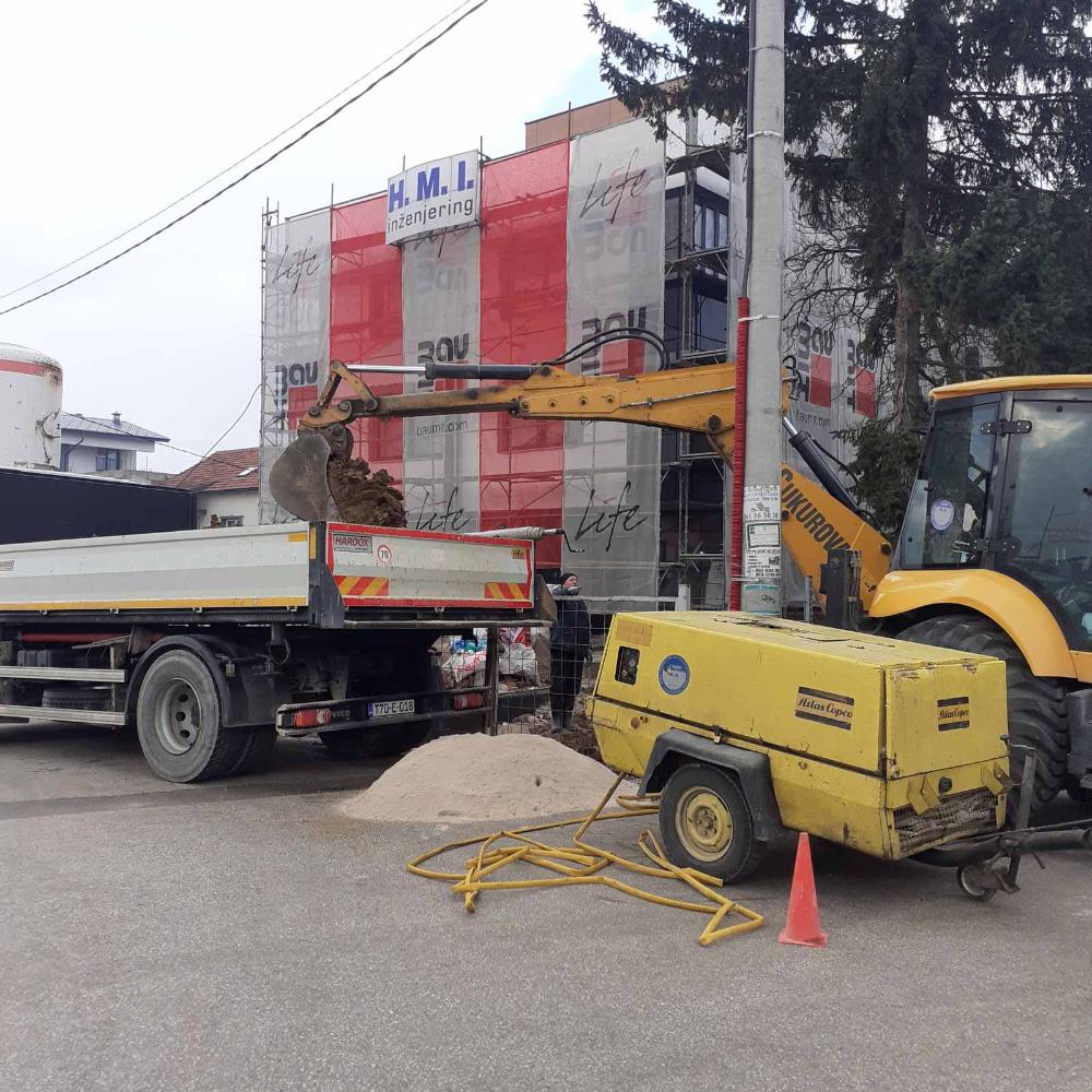 Služba održavanja kanalizacione mreže i objekata: RADOVI NA KANALIZACIONOJ MREŽI