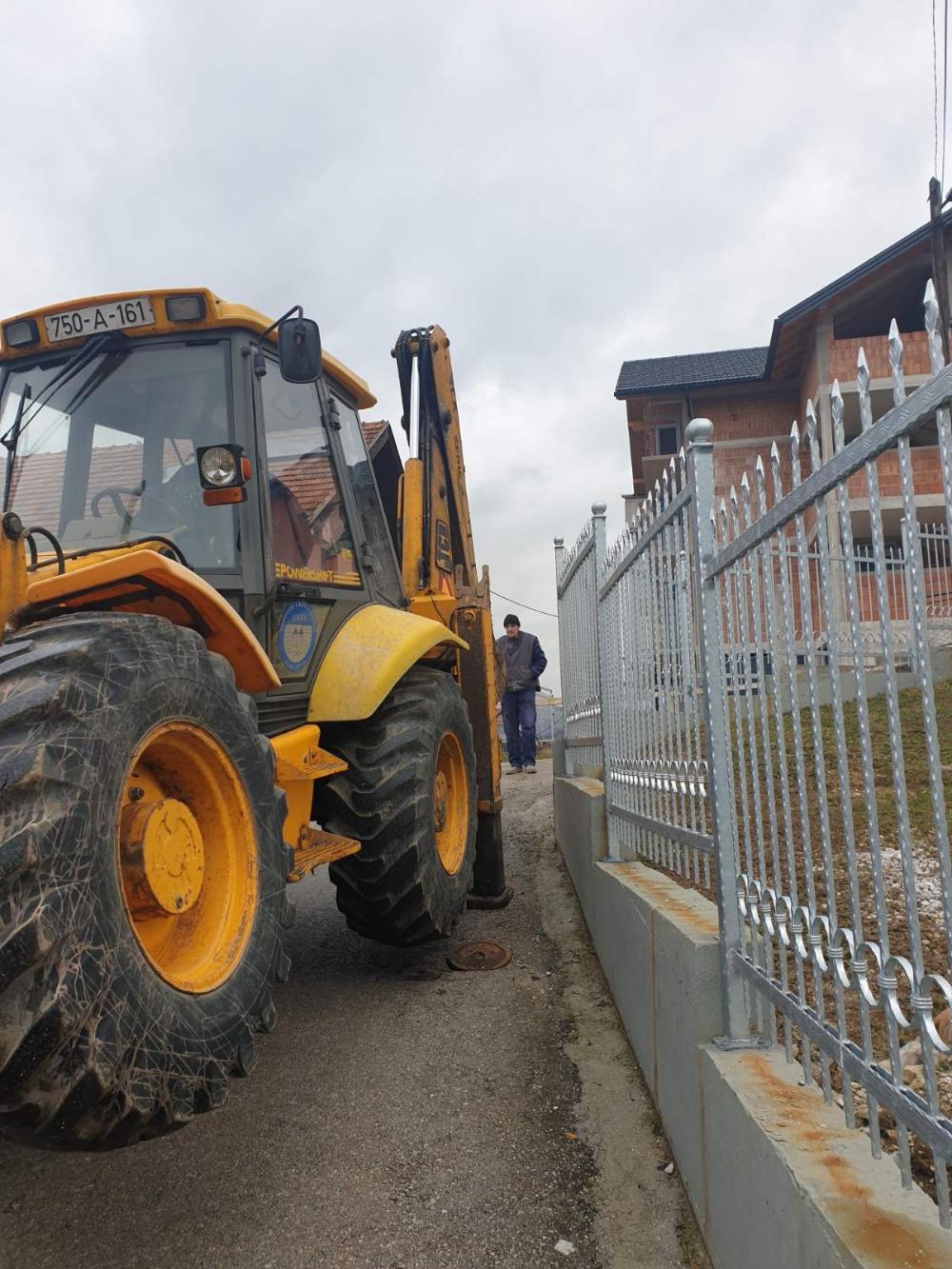 Služba za održavanje vodovodne mreže i objekata:  RADOVI NA VODOVODNOJ MREŽI