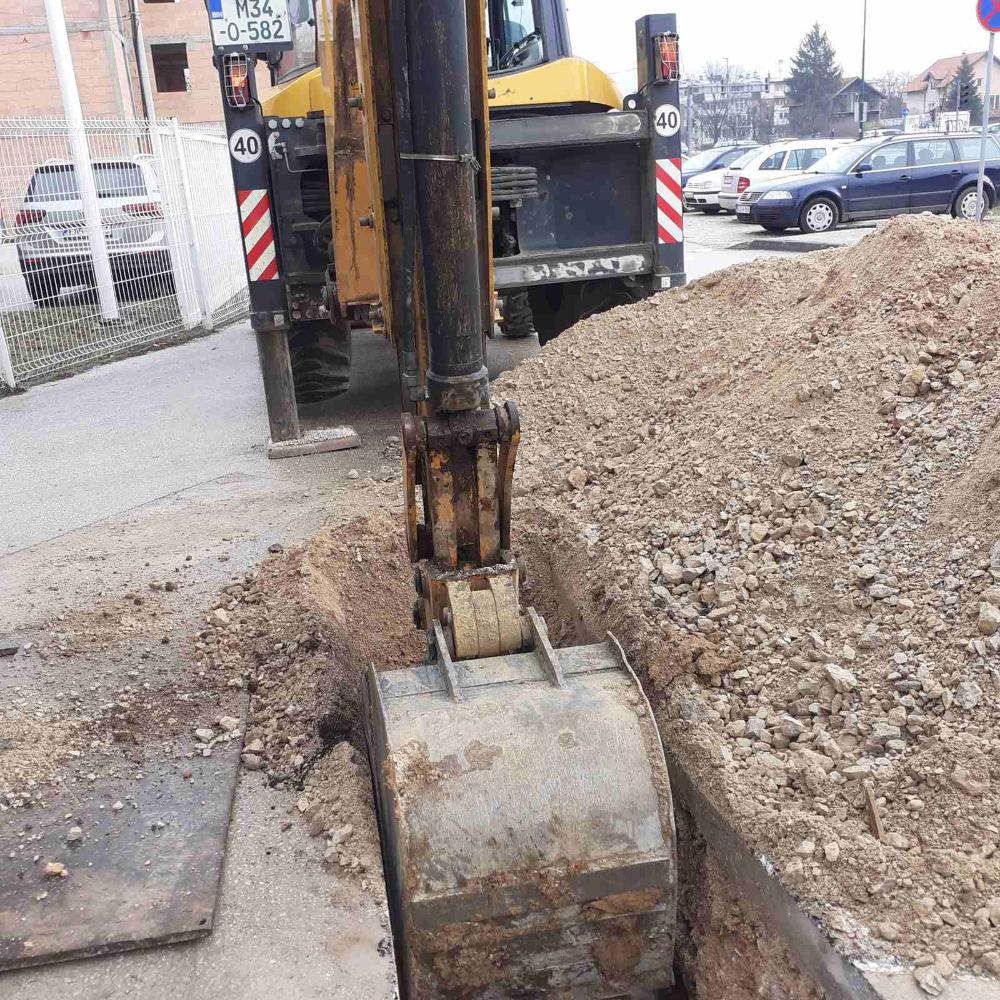 Služba održavanja kanalizacione mreže i objekata: RADOVI NA KANALIZACIONOJ MREŽI