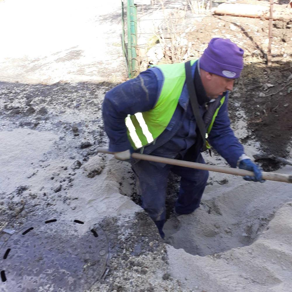 Služba održavanja kanalizacione mreže i objekata: RADOVI NA KANALIZACIONOJ MREŽI