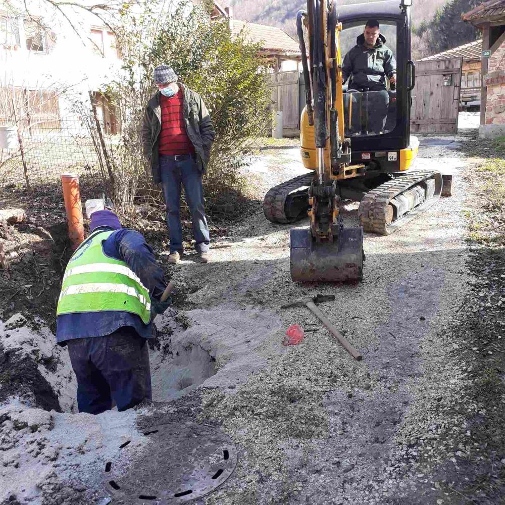 Služba održavanja kanalizacione mreže i objekata: RADOVI NA KANALIZACIONOJ MREŽI