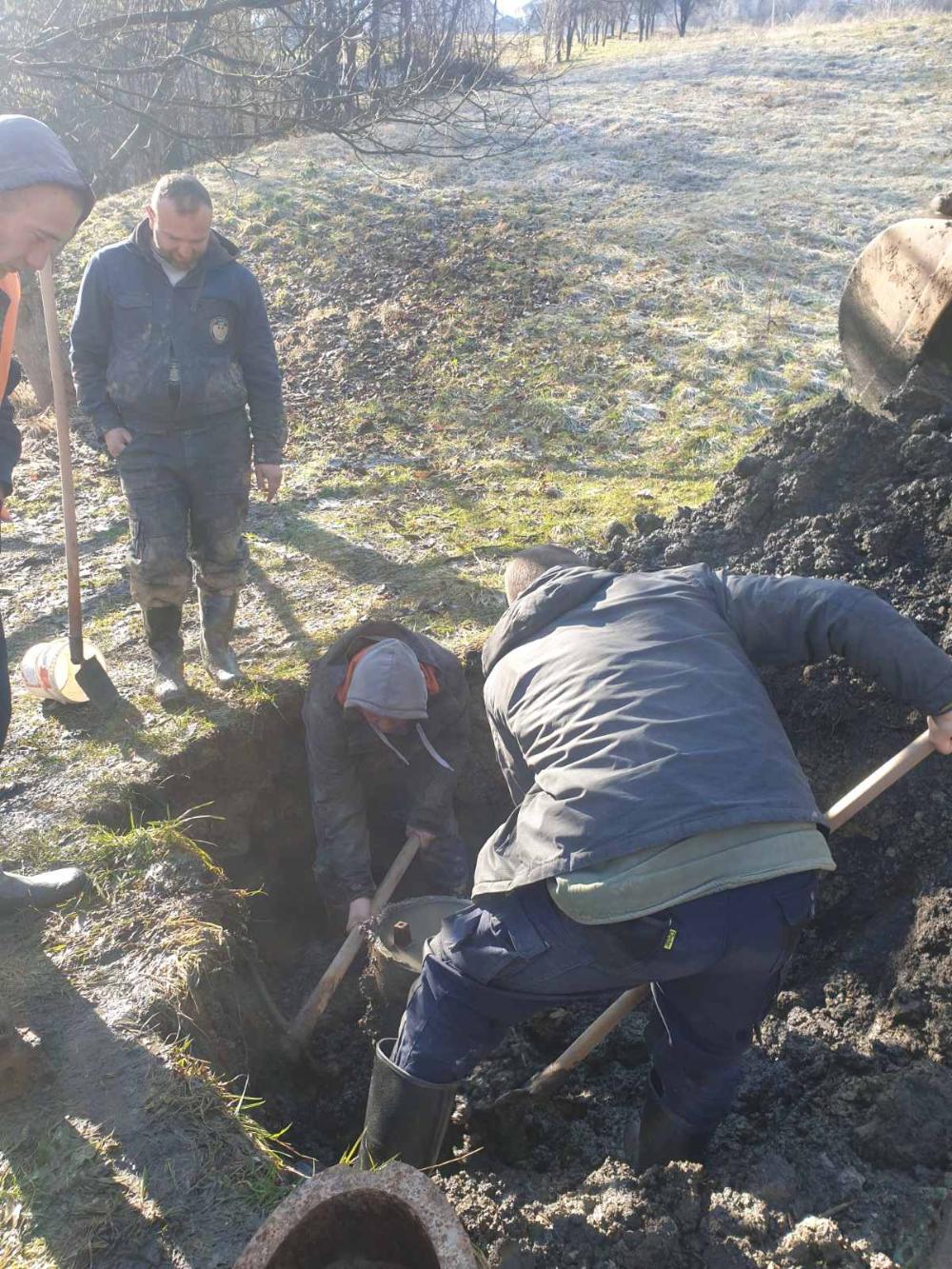 Služba za održavanje vodovodne mreže i objekata:  RADOVI NA VODOVODNOJ MREŽI