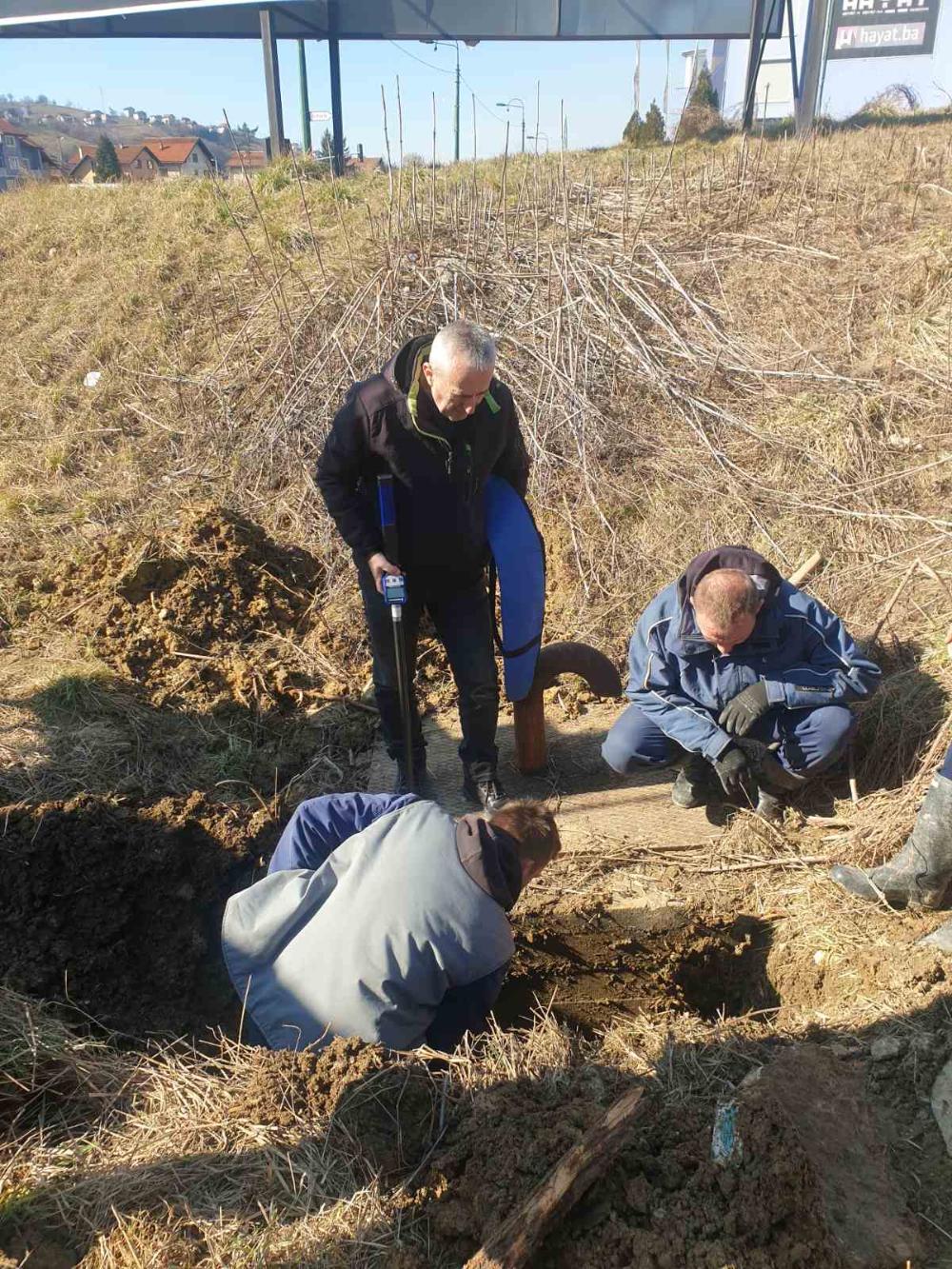 Služba za održavanje vodovodne mreže i objekata:  RADOVI NA VODOVODNOJ MREŽI