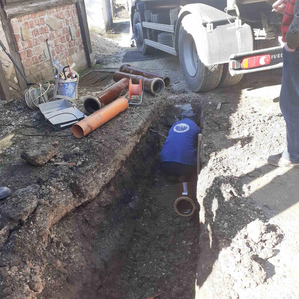Služba održavanja kanalizacione mreže i objekata: RADOVI NA KANALIZACIONOJ MREŽI