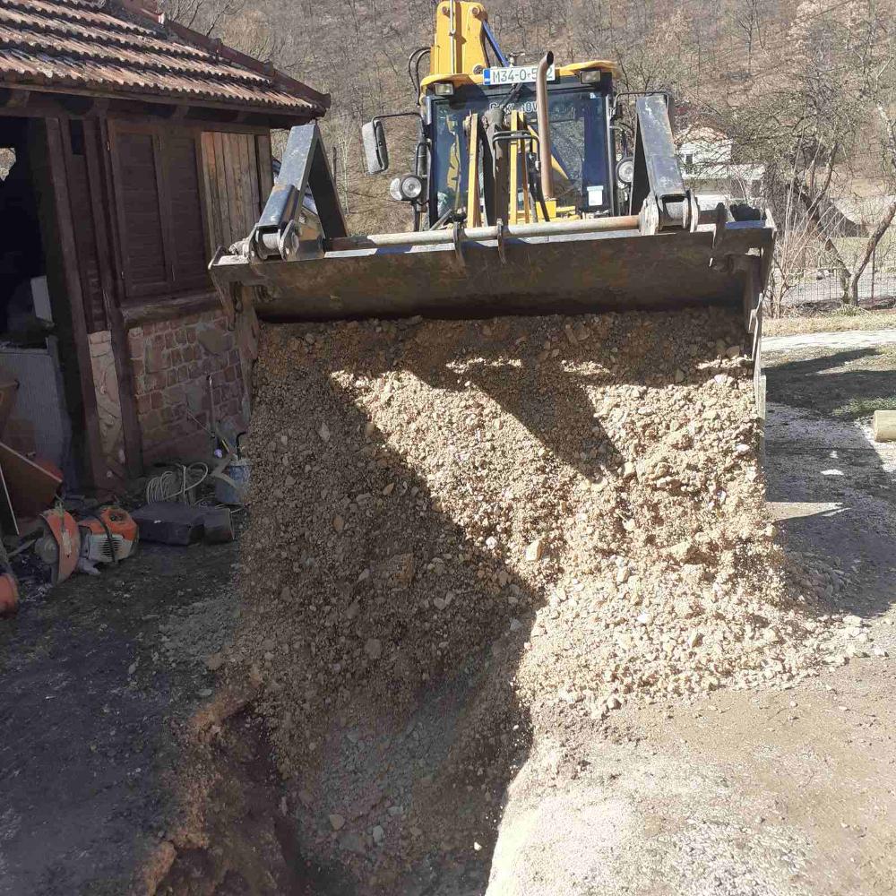Služba održavanja kanalizacione mreže i objekata: RADOVI NA KANALIZACIONOJ MREŽI