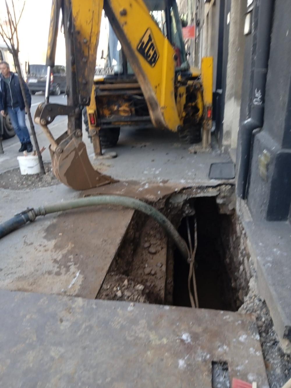 Služba održavanja kanalizacione mreže i objekata: RADOVI NA KANALIZACIONOJ MREŽI