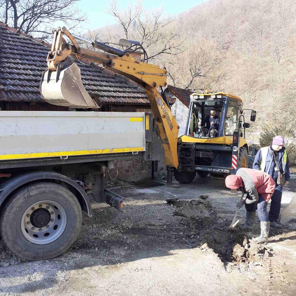 Služba održavanja kanalizacione mreže i objekata: RADOVI NA KANALIZACIONOJ MREŽI