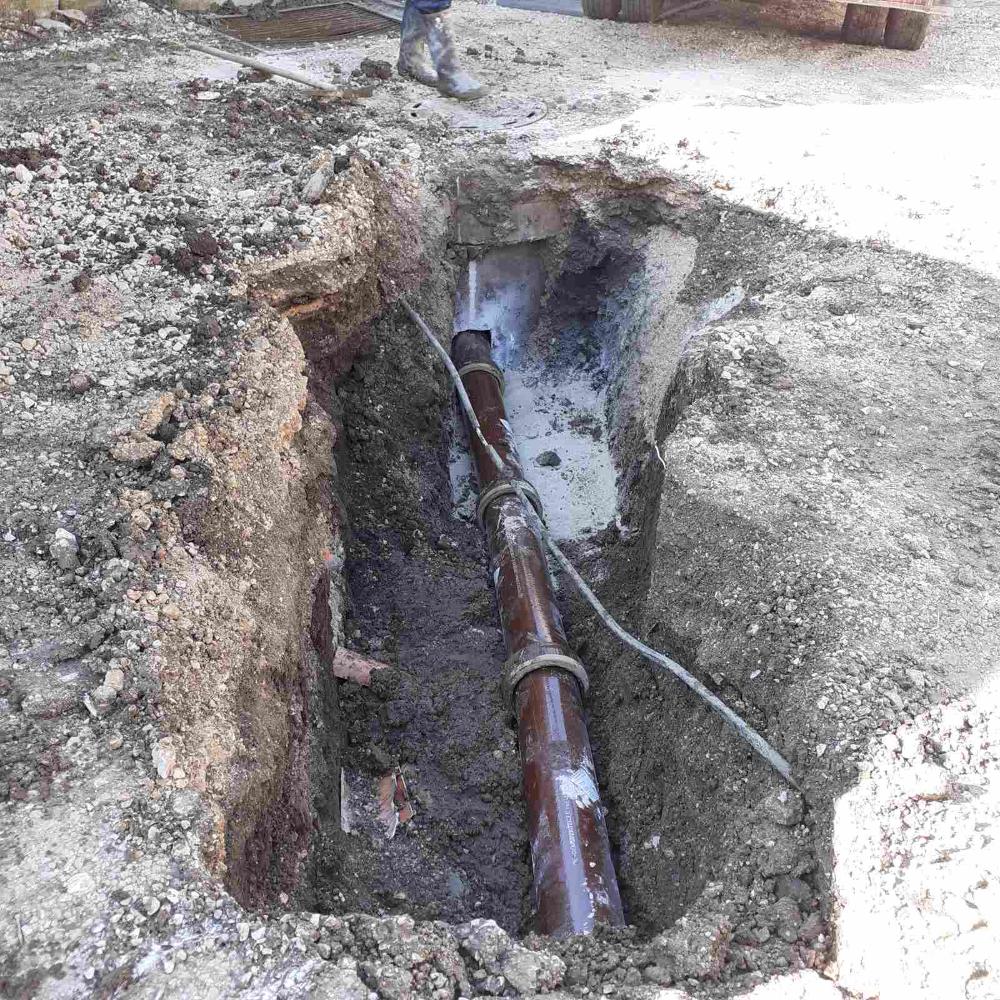 Služba održavanja kanalizacione mreže i objekata: RADOVI NA KANALIZACIONOJ MREŽI